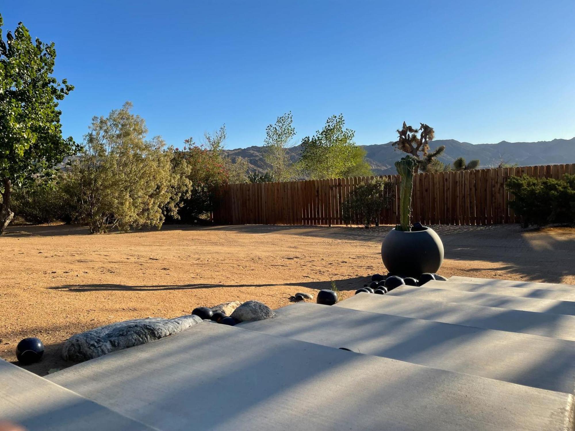 Coyote Trail - Quiet Nights W Heated Pool Option Villa Joshua Tree Exterior photo